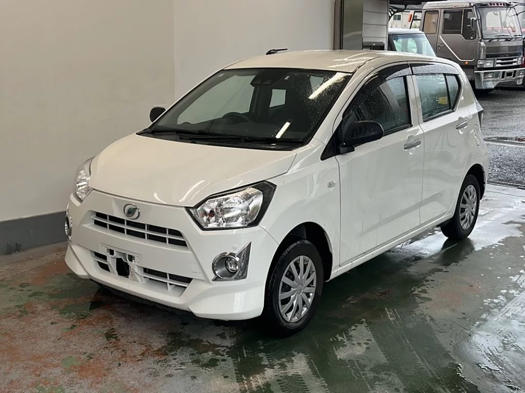 Daihatsu Mira e:S LA360S 2021
